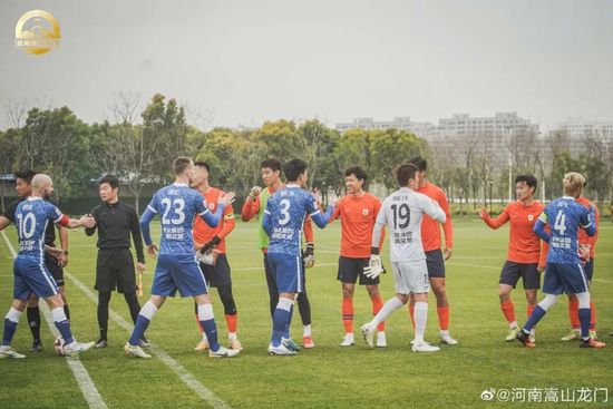 朴宝英、李光洙等主演也积极为电影宣传，在舞台问候环节中，李光洙更是自曝这是首次拍摄裸露戏。