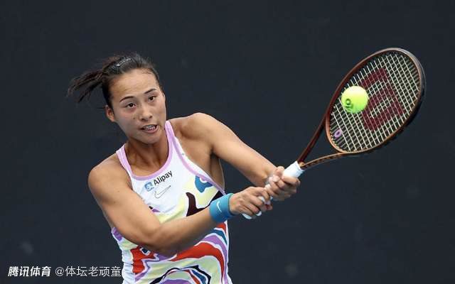 朱时茂：我是陈佩斯“托儿” 老搭档同台斗嘴 2009-10-31 朱时茂（左）送陈佩斯《托儿》剧照 “我听说啊，您吃饭从来不花钱，都吃别人的。