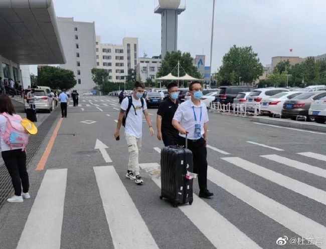 影片发布一组角色剧照，并同步曝光演员阵容，在杭州的湖光山色中，正上演这场关于“爱和美味”的温暖故事。