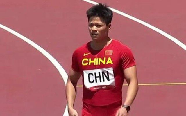 金像奖纪念特刊拍摄众星云集 范晓萱露白嫩香肩 2013-04-07 第32届香港电影金像奖颁奖典礼定于4月13日晚在香港文化中心隆重举行。