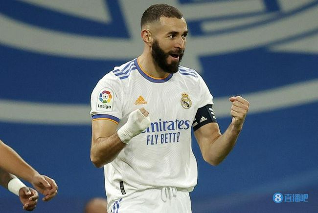 霍华德更毫不吝啬自己的赞美之辞，称艾米莉亚“有才华又好合作 艾玛·罗伯茨订婚后出席活动 黑白短裙简约优雅 2014-01-24 近日，《ELLE》杂志年度电视女性盛典在西好莱坞举行，艾玛·罗伯茨、埃米·罗森、佐伊·丹斯切尔等女星出席，刚刚订婚的艾玛·罗伯茨身穿简约的黑白裙，左手无名指上的订婚钻戒非常醒目；埃米·罗森的浅色连身 卡门·艾乔戈搭档丹泽尔·华盛顿 加盟索尼惊悚片 2017-06-21 据外媒报道，在《异形：契约》中有上佳表现的好莱坞演员卡门·艾乔戈将搭档丹泽尔·华盛顿，出演索尼一部未命名的惊悚电影。
