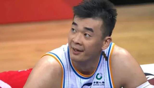 我现在就是赶快巡演完，就要去圆电影梦了，27年、28年吧。
