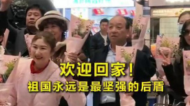 甜茶亮相《沙丘2》巴西漫展 皮尤被观众掷物砸眼 2023-12-04 当地时间2023年12月3日，巴西圣保罗，导演丹尼斯·维伦纽瓦，携“甜茶”提莫西·查拉梅、赞达亚、弗洛伦丝·皮尤、奥斯汀·巴特勒等主创参加巴西漫展宣传新电影《沙丘2》。