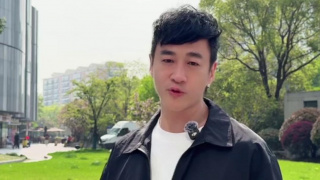 J.HBO剧版《哈利·波特》，她确认自己“与这部剧才华横溢的编剧们密切合作”，尽管她不会像在《神奇动物在哪里》系列电影中那样获得任何编剧荣誉。